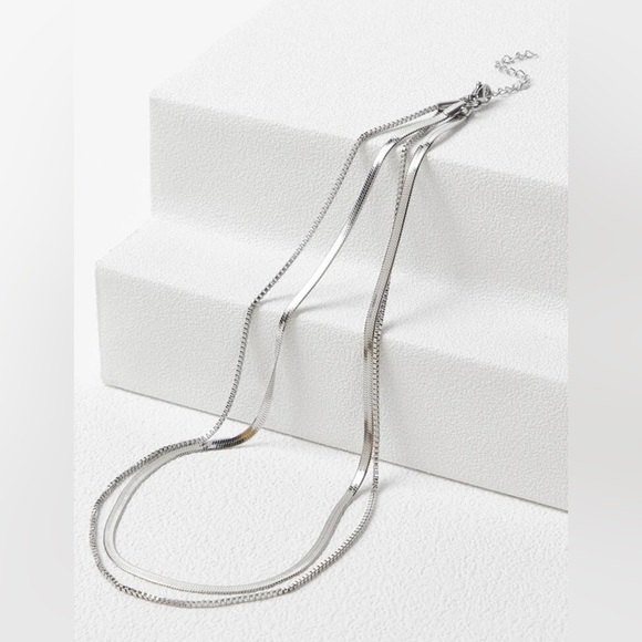 Jewelry - ❀ Elegant Premium Silver Layered Chain Snake Necklace